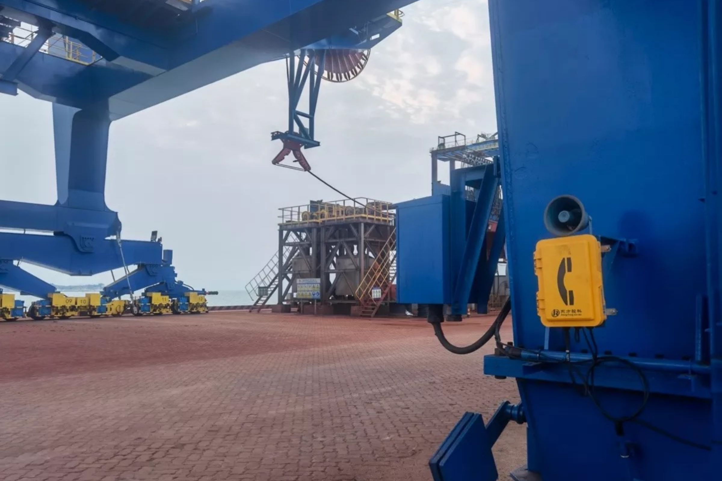 有线通信与无线通信：哪种更适合工业环境？